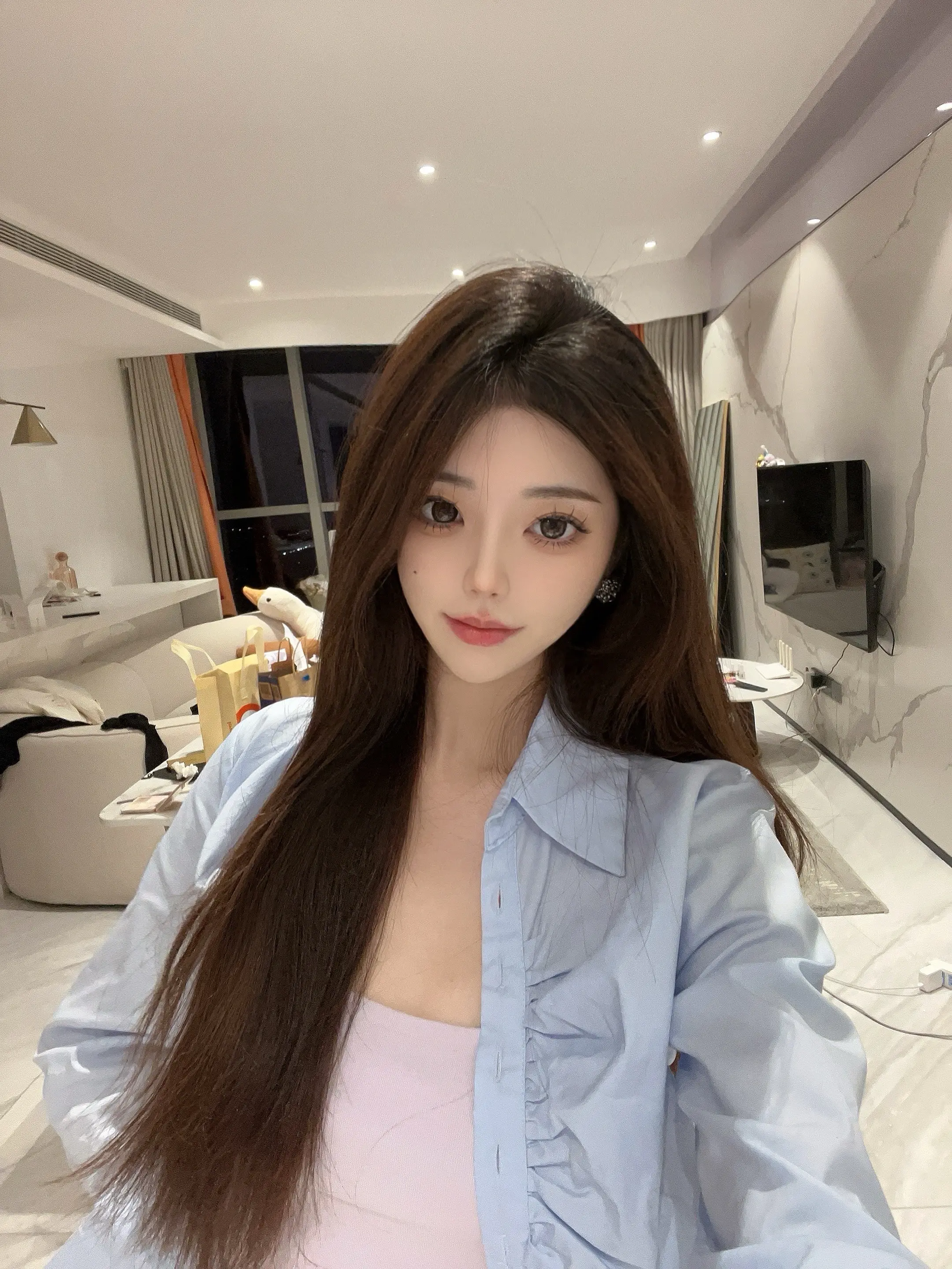 我猜你应该是个model 身材bravo