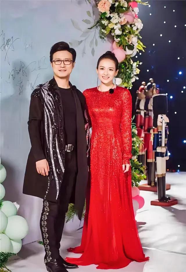 汪峰到底想怎样啊，结了几次婚了，章子怡这么牛的人都过不到头，我看汪峰根本就是把婚