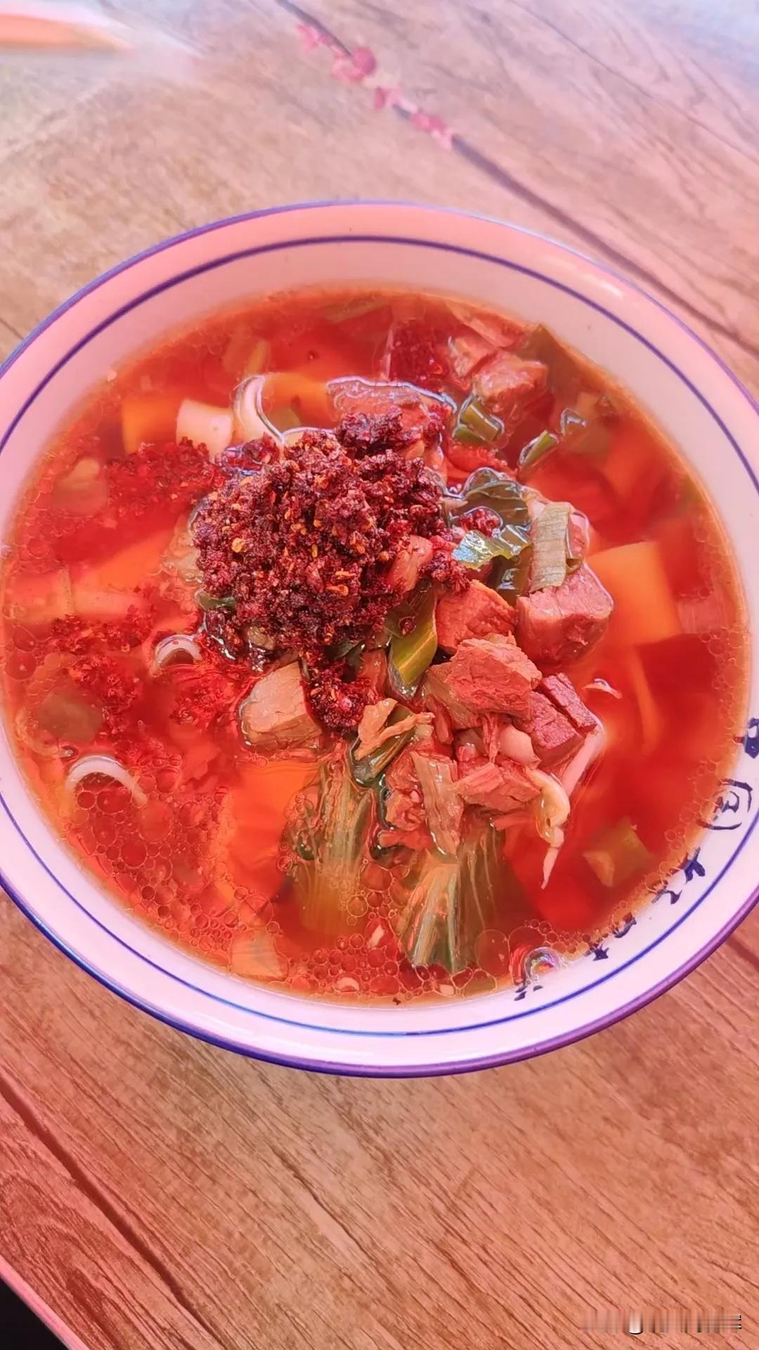 鹏鹏好饭量呀