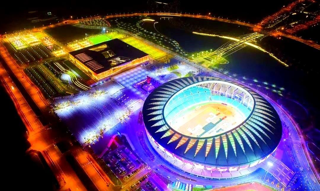 湖北人注意了，从4月开始，你的周末可能要被足球承包了。

别以为是小打小闹。省体