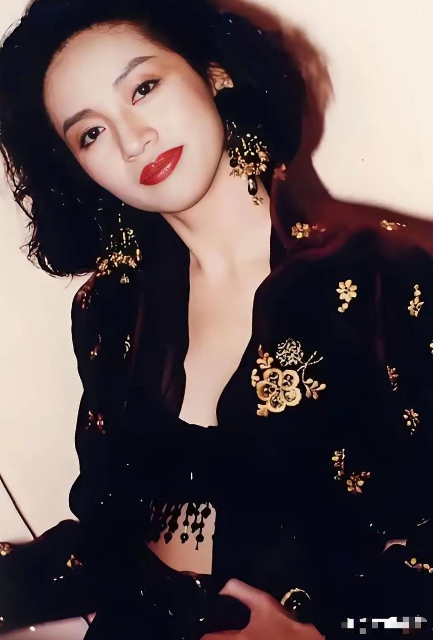 [太阳]一位天文学家说：“其实人死之后，不是上天堂，也不是下地狱，也没有转世和灵