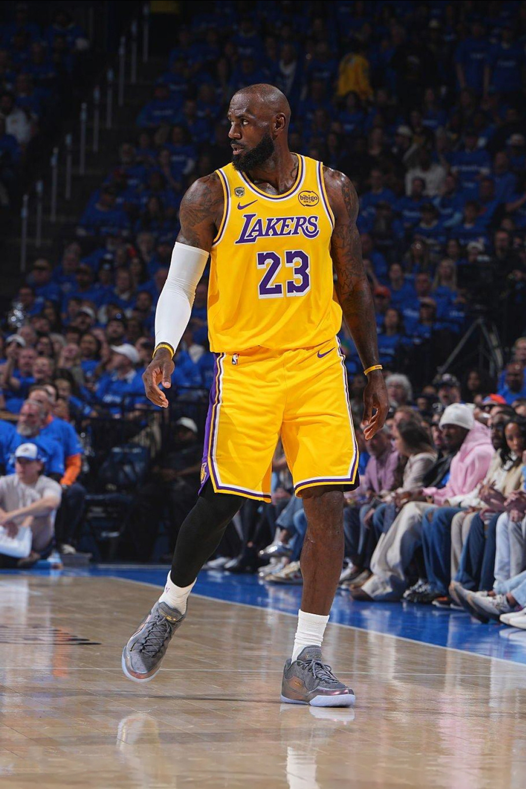 勒布朗·詹姆斯 · Nike LeBron 23雷霆vs湖人NBA季后赛