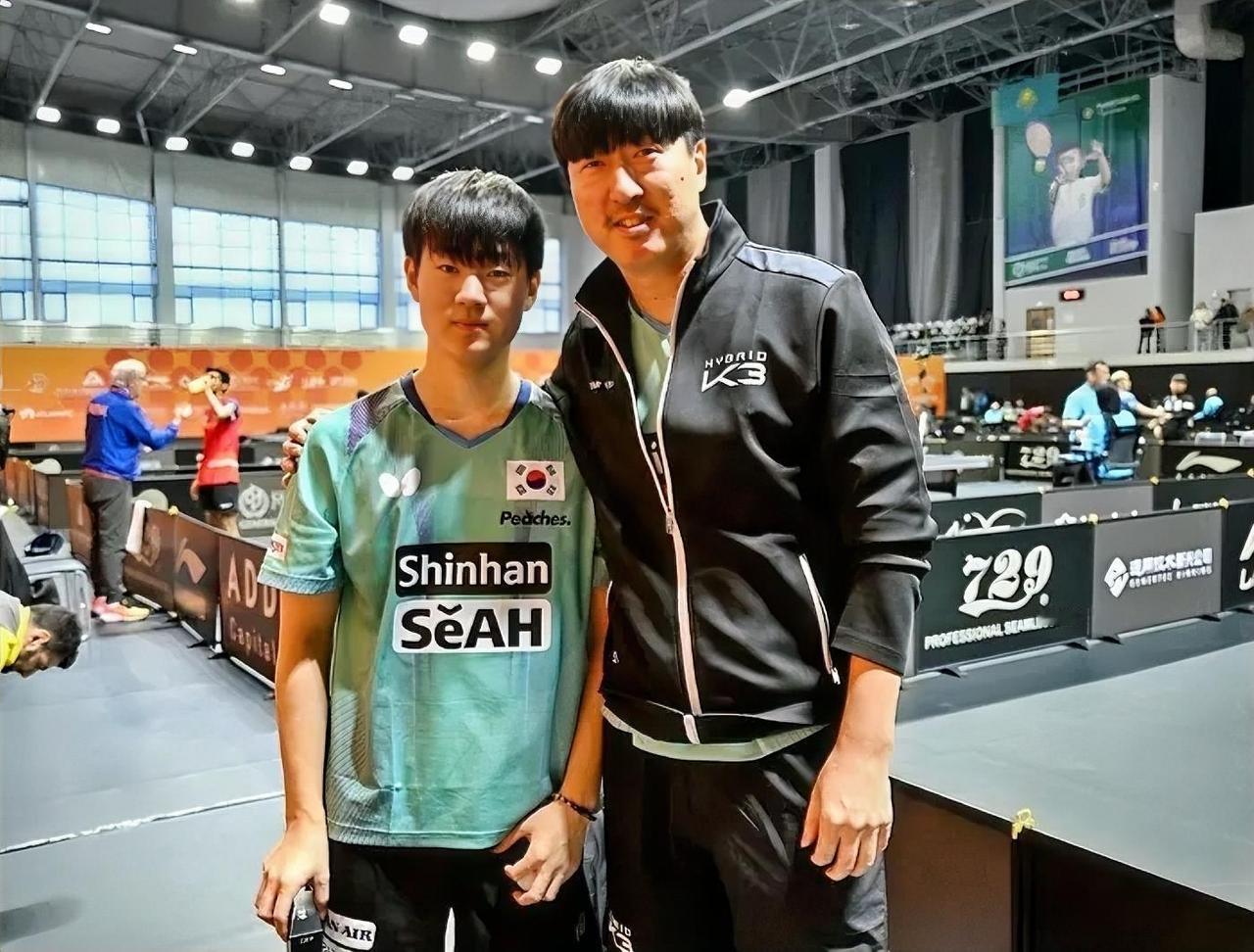 现在才明白，为什么韩国18岁小将吴晙诚实力这么强？原来他的父亲是大名鼎鼎的乒乓名