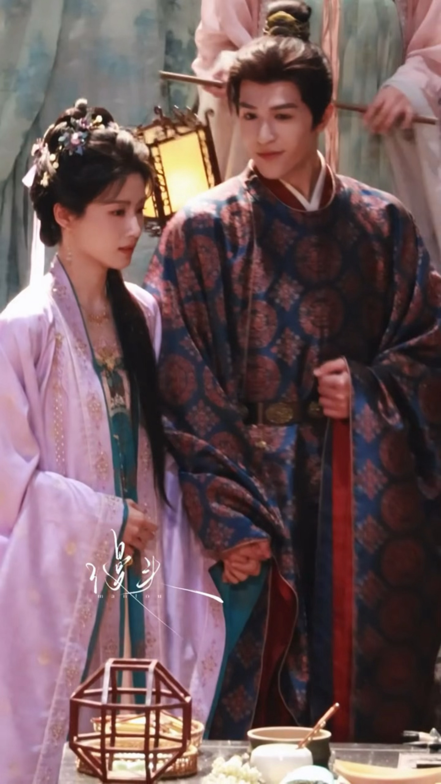 南衣穿紫色很有韵味🥰🥰卢昱晓紫色新衣服路透卢昱晓尹浩宇牵手路透