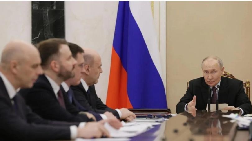 最近国际局势风云变幻，乌克兰这波操作真是够狠。眼看着俄罗斯要借高企的能源价格大发