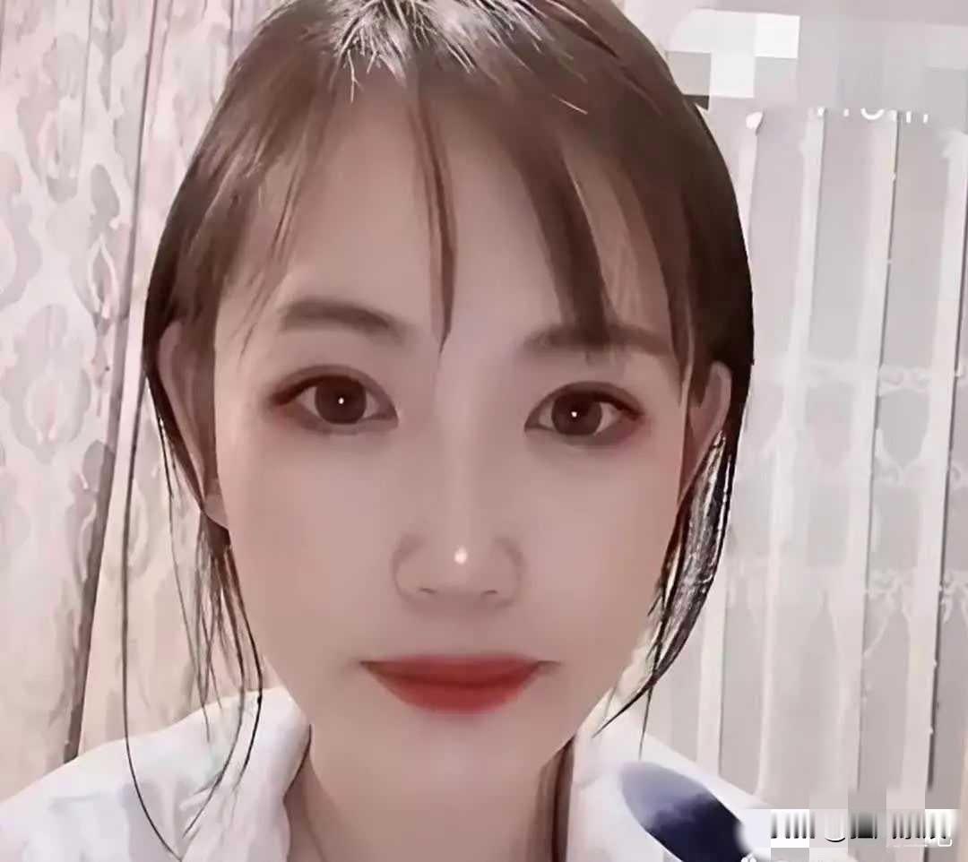 马蓉，半夜诉苦！

马蓉半夜微博发文，说自己离婚快九年，如今“人财两空”。

她