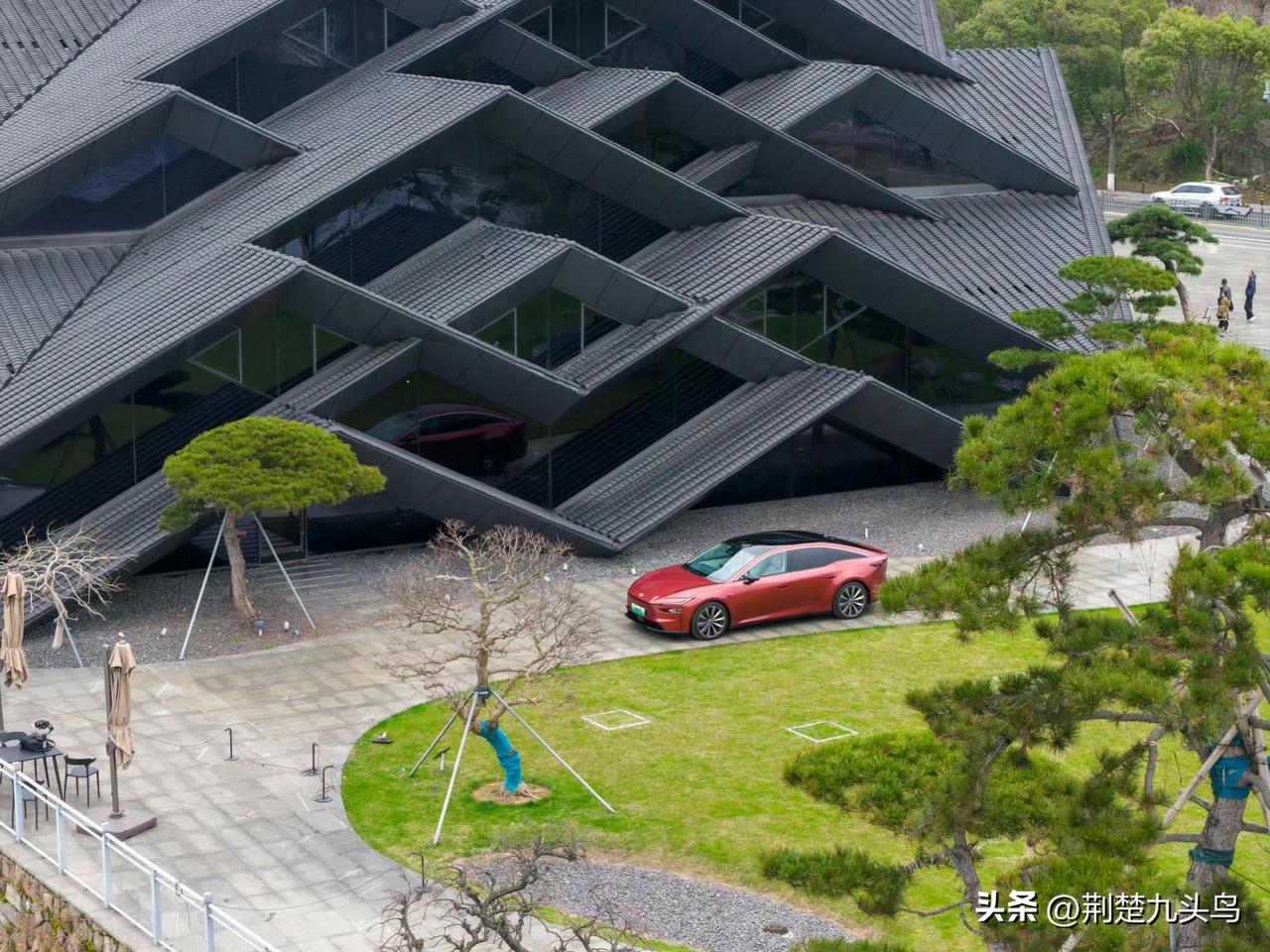 从我小的时候，家里人常说老牌大厂的车，品质高有保障，广汽丰田做家用车更是有一手，