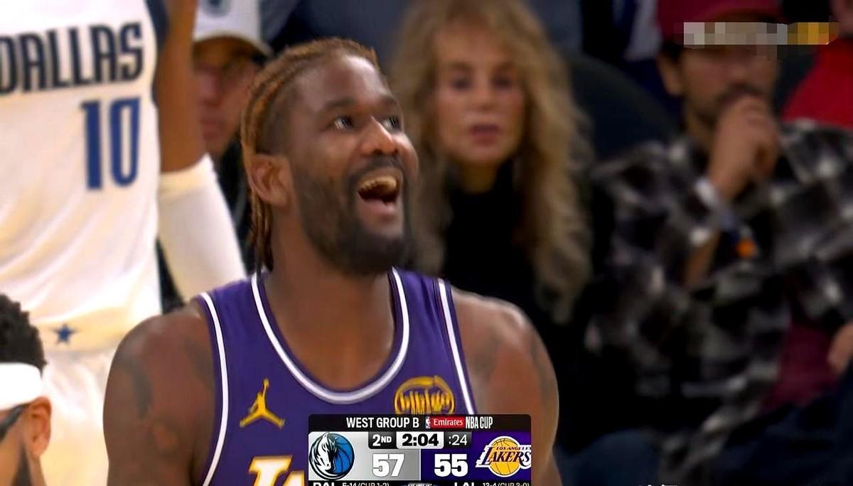 今天湖人主场打独行侠，艾顿的表现真能打！上半场首发出战15分钟，投篮5中5全中，