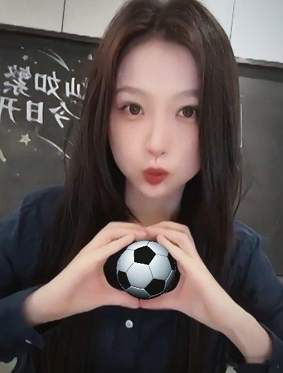 灿如繁星开播了⚽️⚽️⚽️虞书欣来拯救我的剧荒了虞书欣来拯救直播了