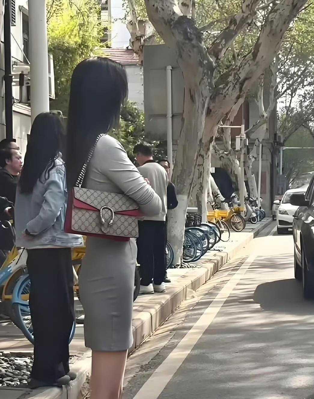明明这么‎瘦⁠，居然还能‏有小肚﻿子？‍真的没想到啊！‍