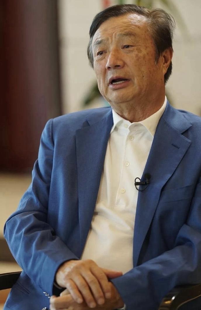中国商界九大风云人物

任正非——坚韧不拔
马    云——逆天改命
曹德旺——