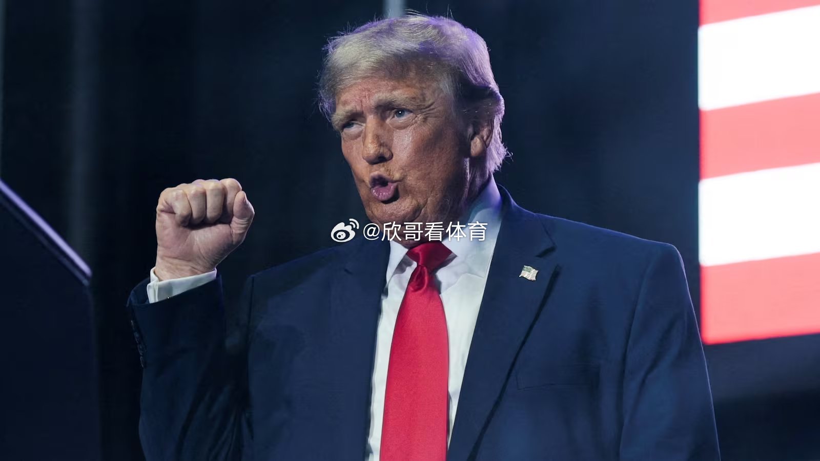 唐纳德·特朗普：“他是唯一一个我可以说比贝利更优秀的球员。梅西看他踢球是一种享受