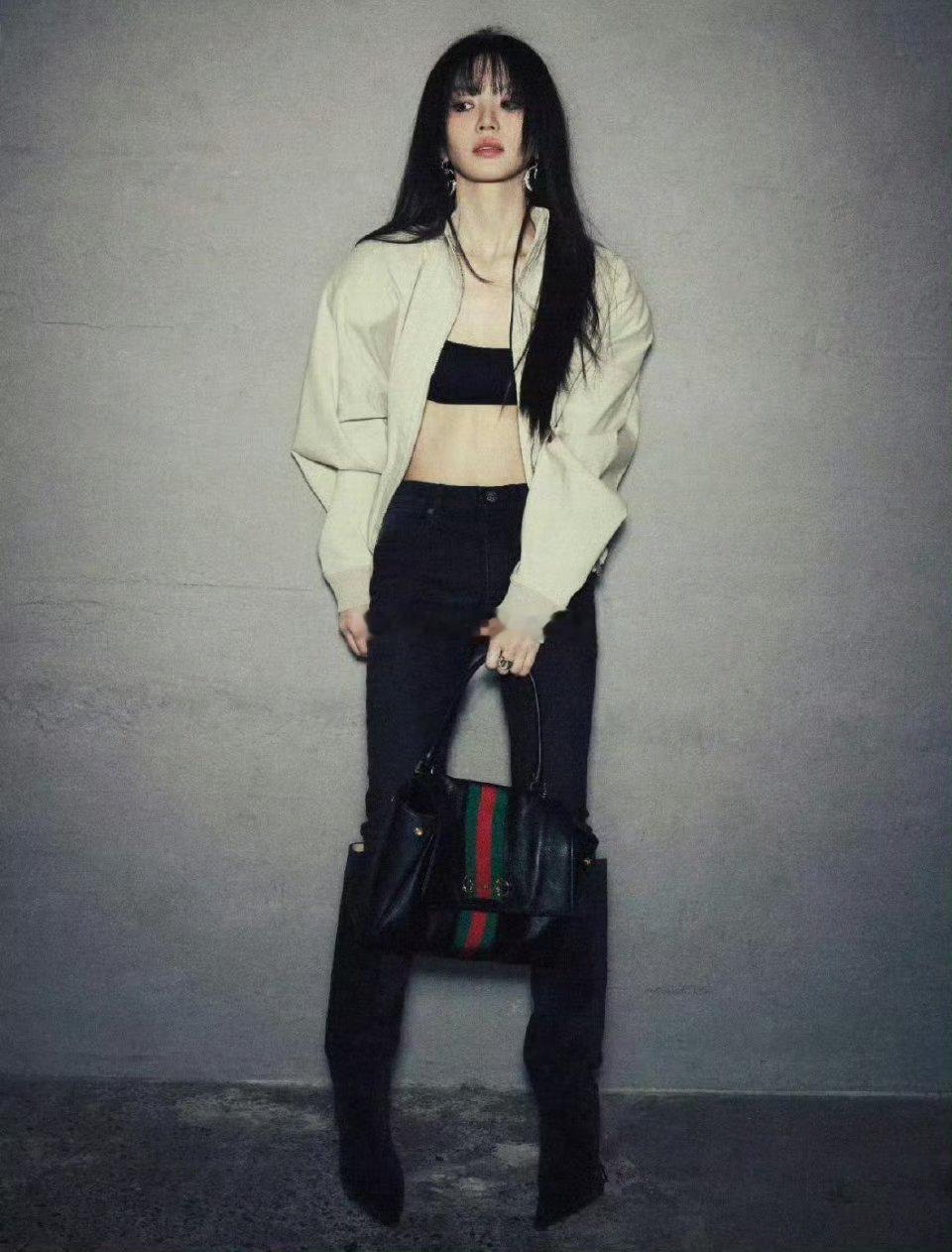 张凌赫，田曦薇Gucci最新大片。 