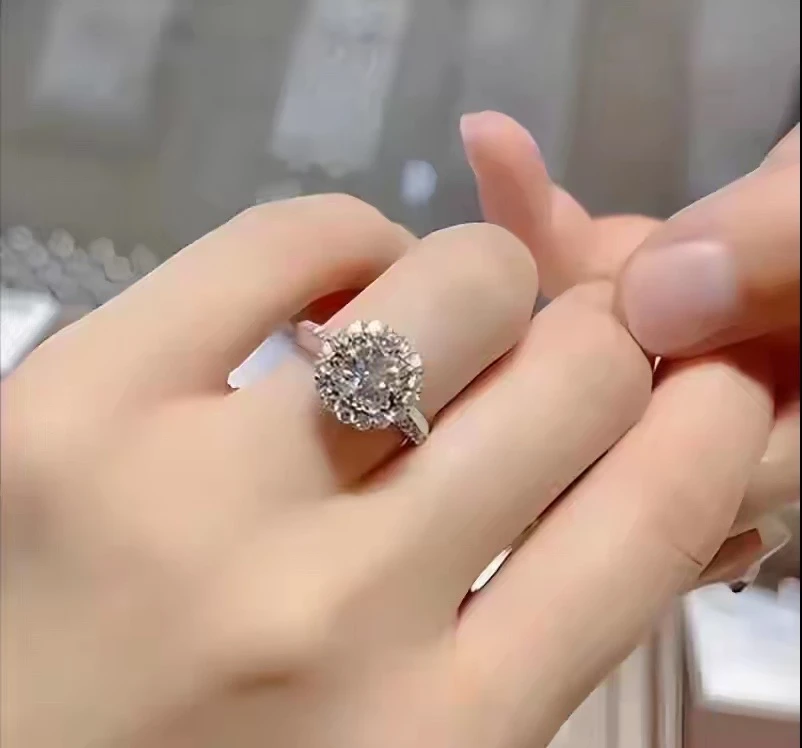 为什么你会觉得有些人特别有魅力，但又无法解释原因？ 	 这里面有不同种...