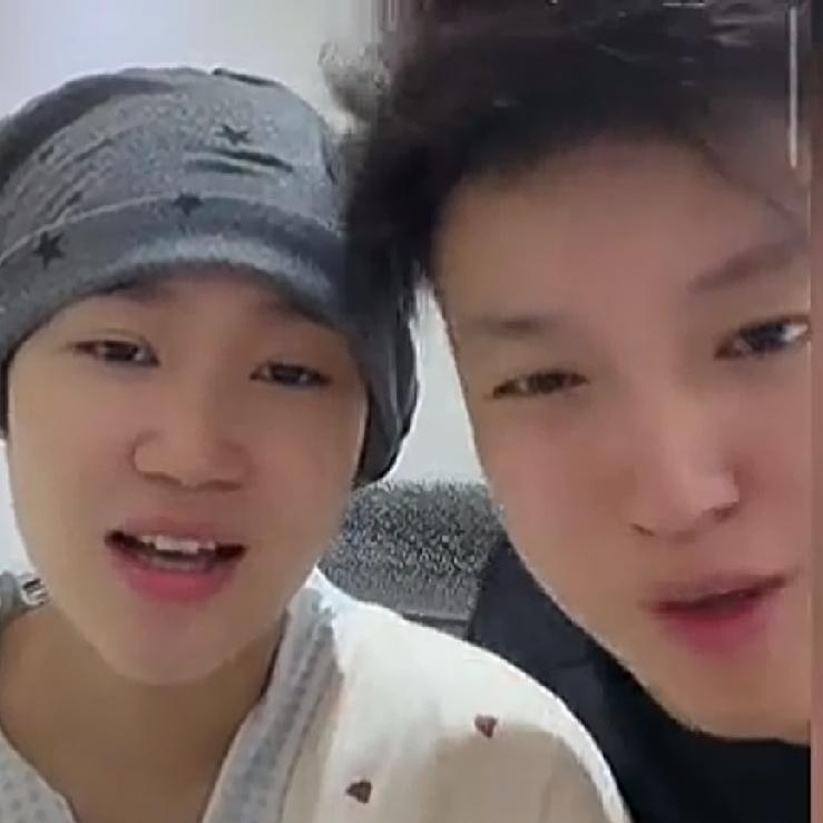 秋秋的小叔家里又出事，接连不断的出事情，秋秋说昨天晚上小叔打电话说三姐说小叔和小