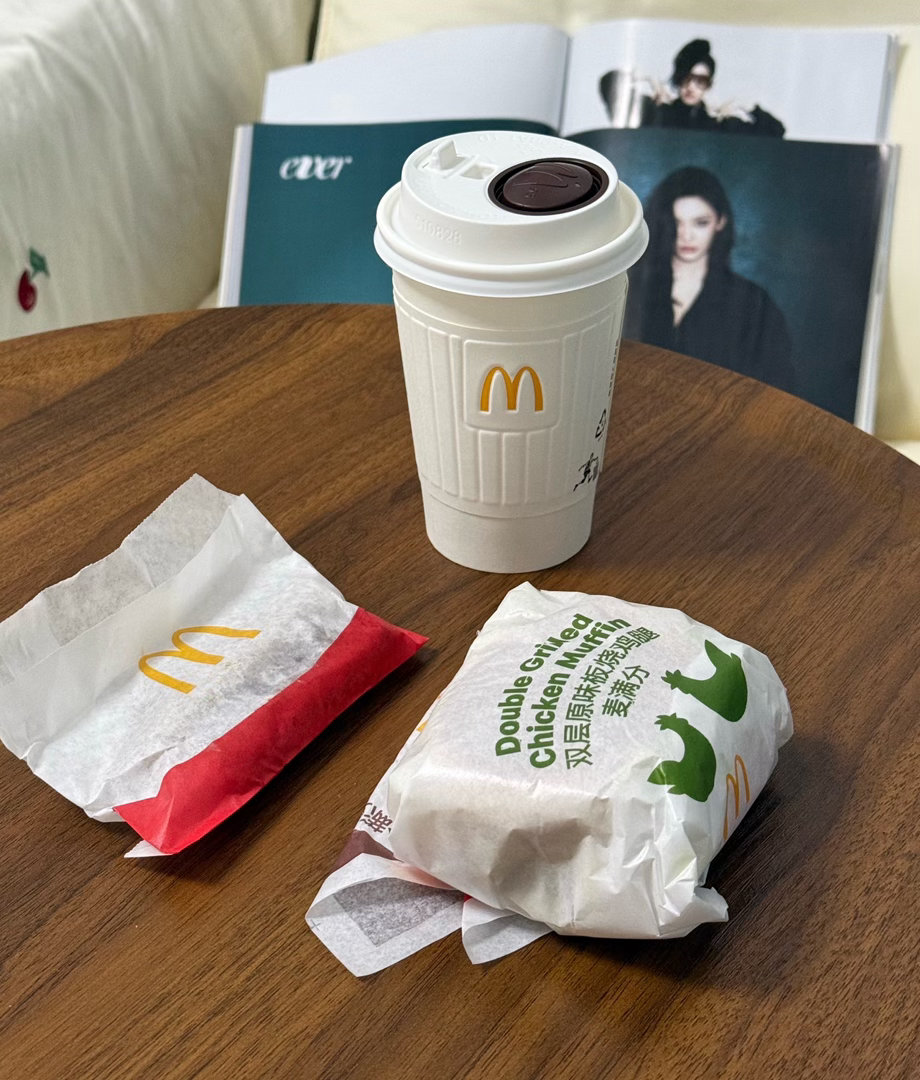 对早餐的开发还是太少了唯一让我觉得不占肚子的早餐套餐嫩嫩的不会油腻 如果咖啡升级