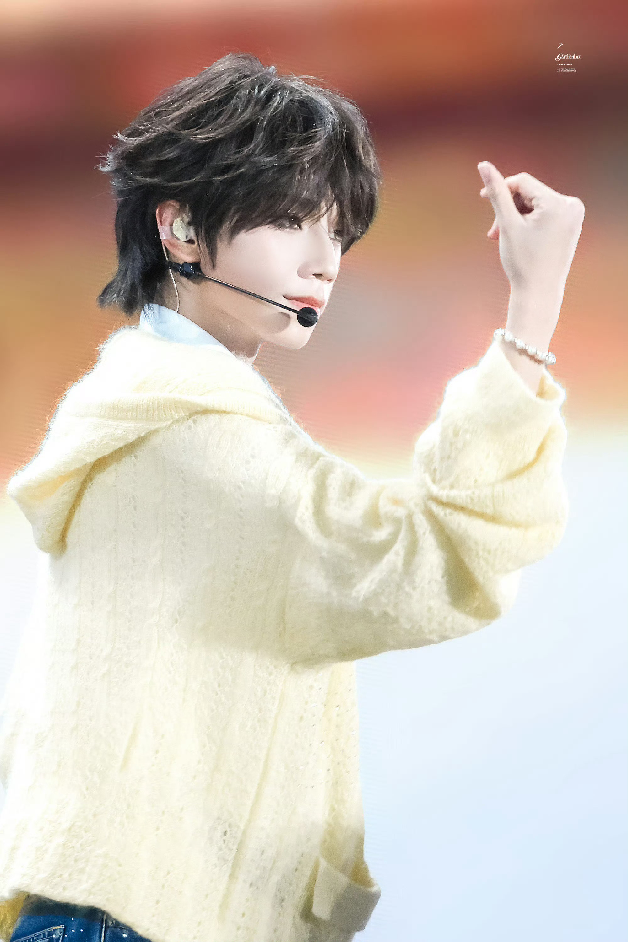 王橹杰[超话] 🩵王橹杰 内娱101你说话淡淡的 闻起来淡淡的 声音也淡淡的 