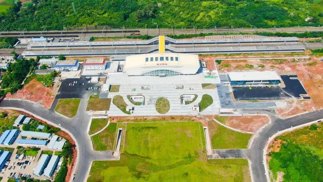 金堂县首座高铁站开通在即，中江县网友建议开通至金堂高铁站的公交线路，官方回复来了