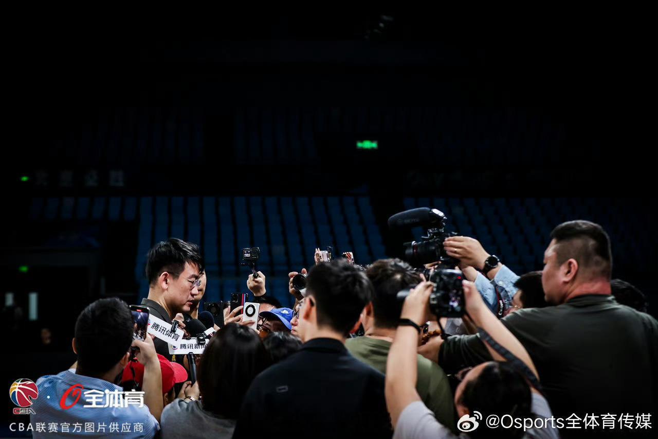 王博指导g6赛前采访：“队员现在心态还是比较好的，今天会对比赛做出调整，但要在场