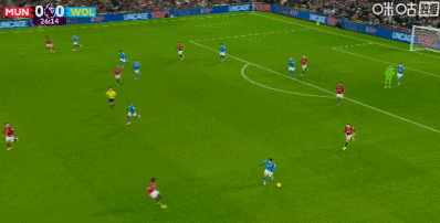 【英超】曼联1比1狼队北京时间12月31日，英格兰足球超级联赛第19轮，曼联坐镇