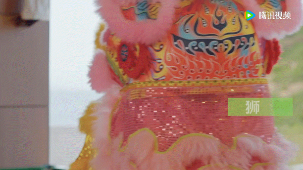 #王星越舞狮##五十公里桃花坞#别管！小孩哥开心就好[送花花][爱慕] ​​​