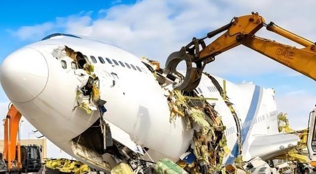 中国退役的飞机，为什么还要千里迢迢运到美国拆解？因为我们现在虽然是制造大国，就算