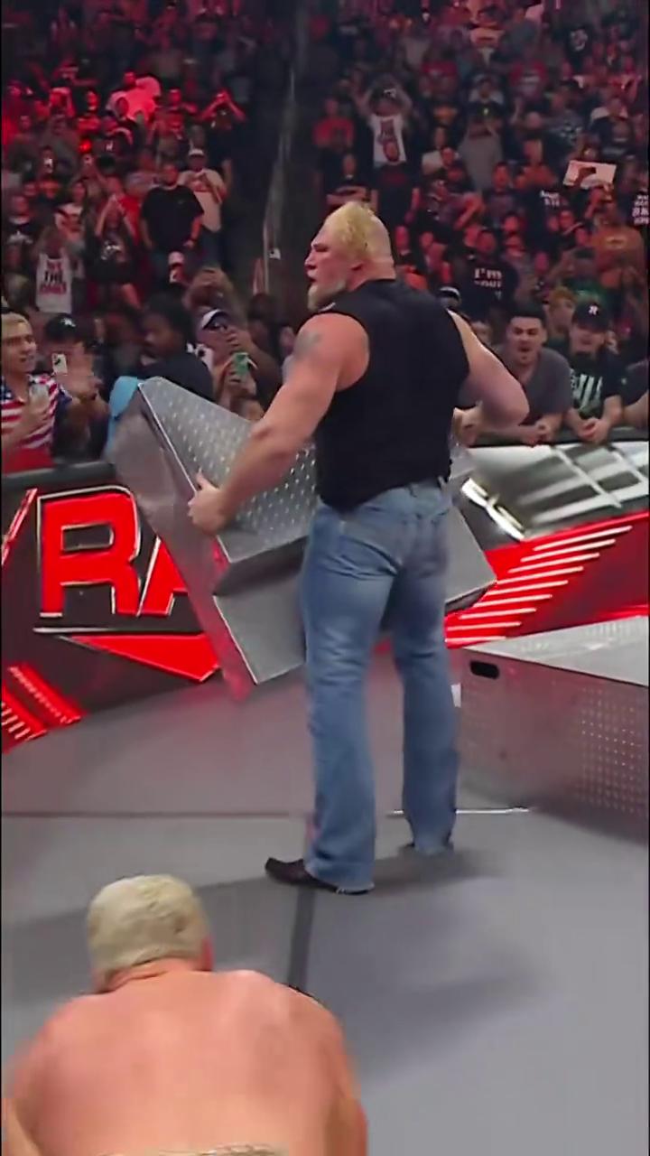 ·pony take it a flight to lesnar.
·pony 