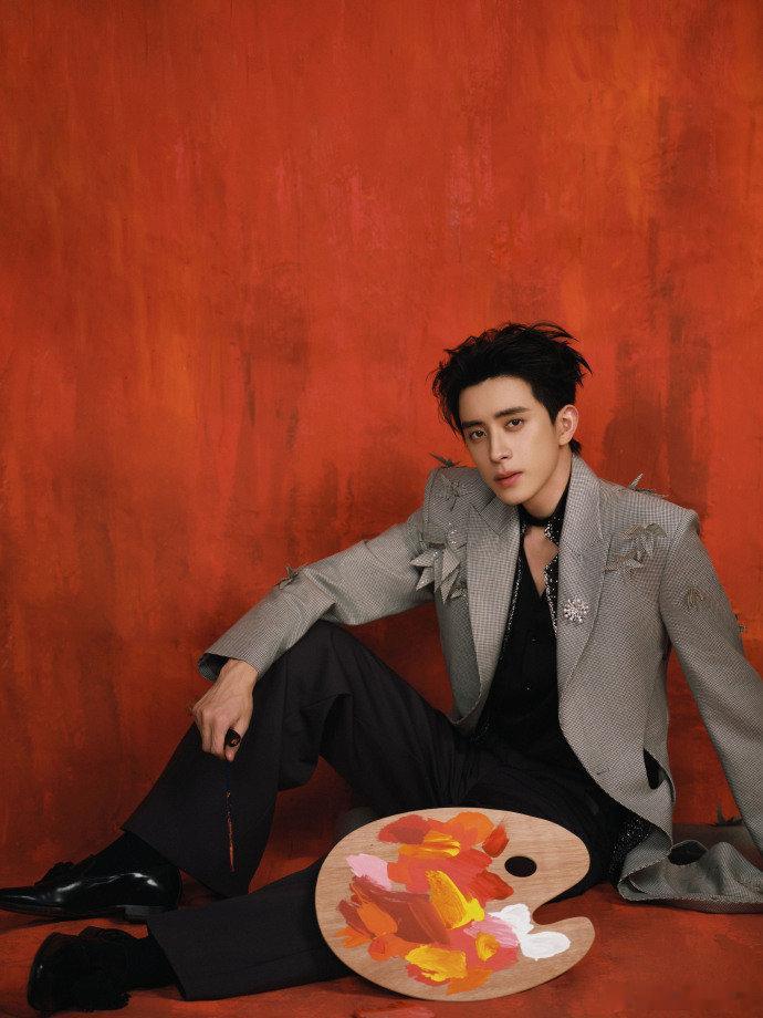 终于在内娱见到了浓颜系姐弟 从长相到气质都高度契合，娜扎敖瑞鹏同框尽显浓颜姐弟感