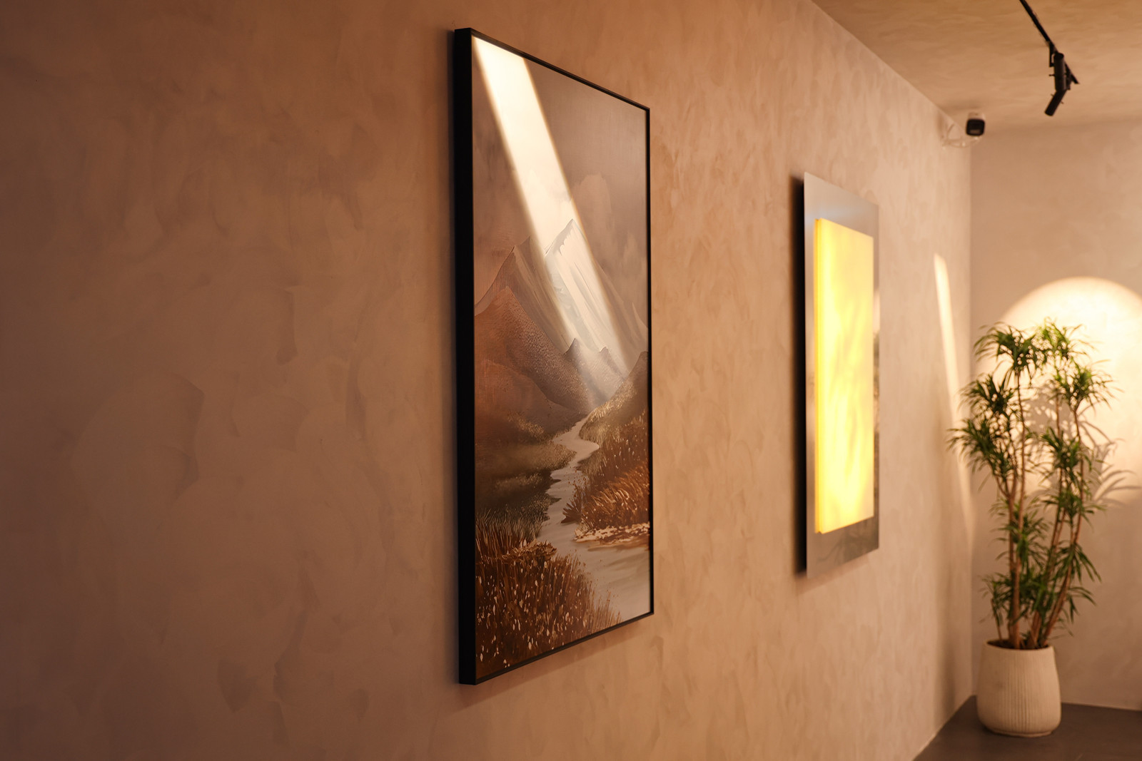 广州设计周藏了个未来家这届智家太会照顾人了 它描绘了一种更从容的生活图景。早晨，