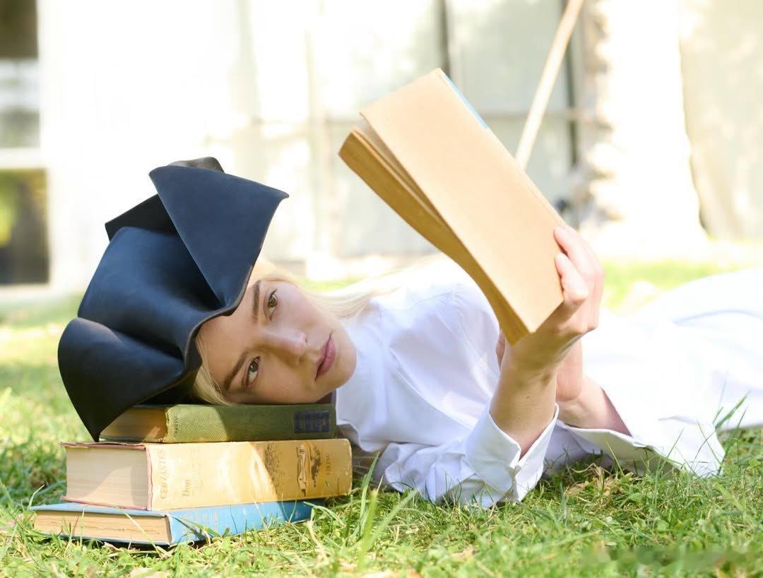 安雅·泰勒-乔伊为Mastermind杂志拍摄的照片 