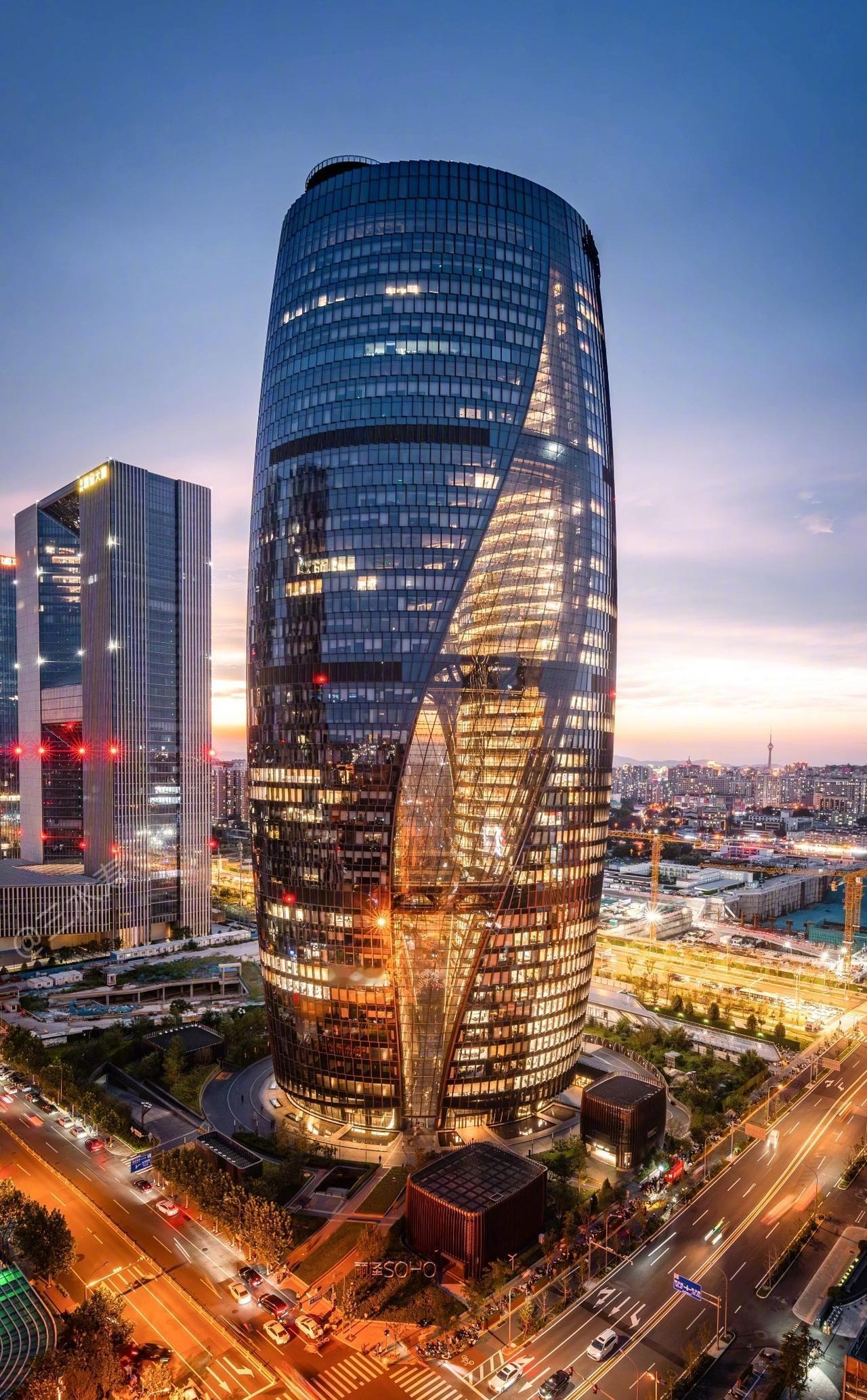 为了这18张图，网友走遍了北京的春夏秋冬...

自：三水寿