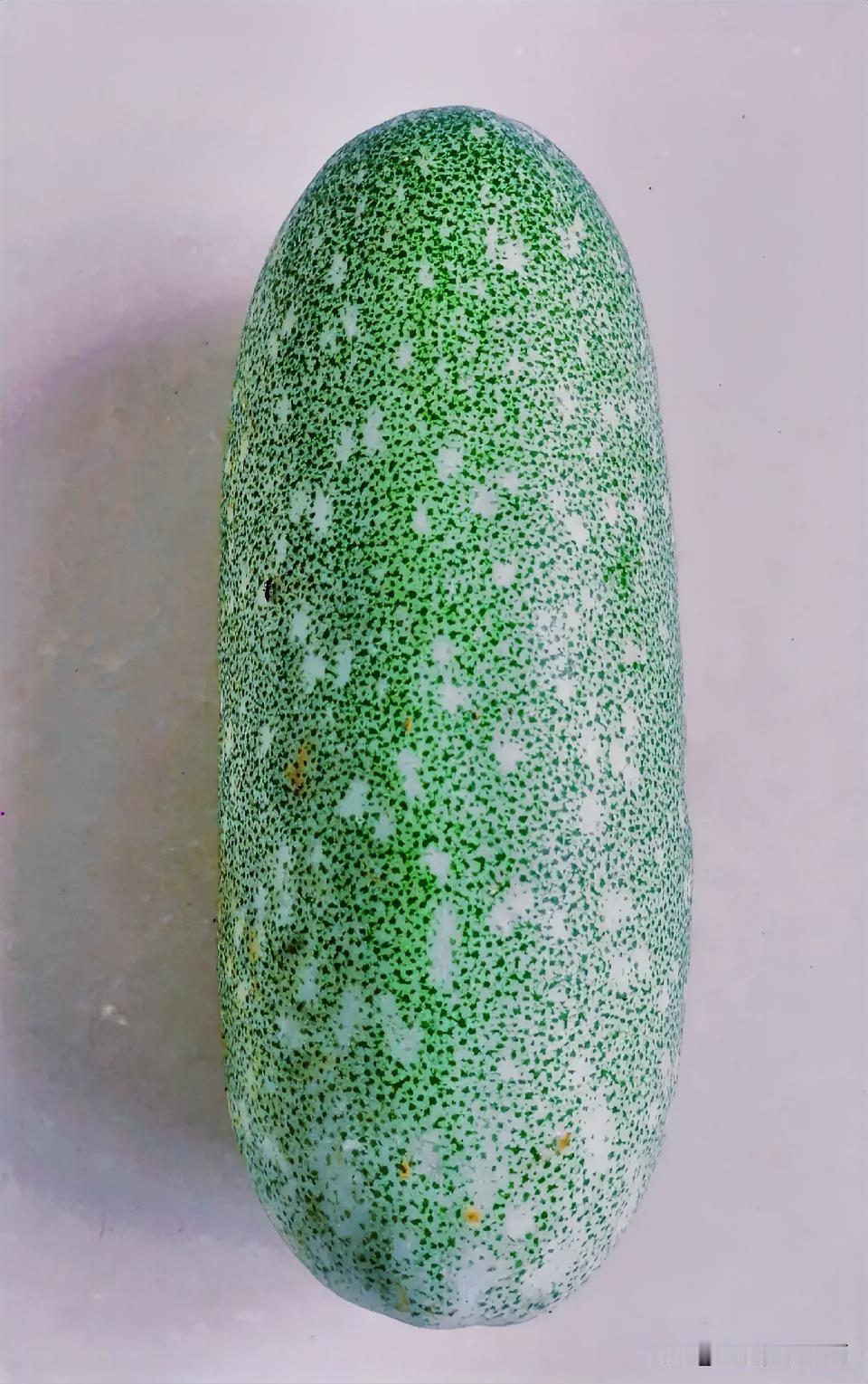 《这瓜犹如艺术品：上面星星点点真好看，真有点舍不得吃，放在冰箱好好看（西安李林6