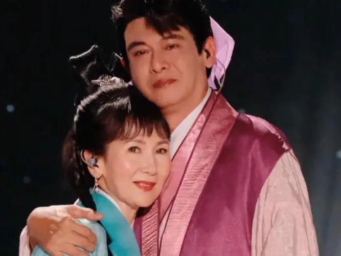台湾演员在杭州卖小吃？这是真的！

李秉桦这个名字，估计没有一个人知道。他在92