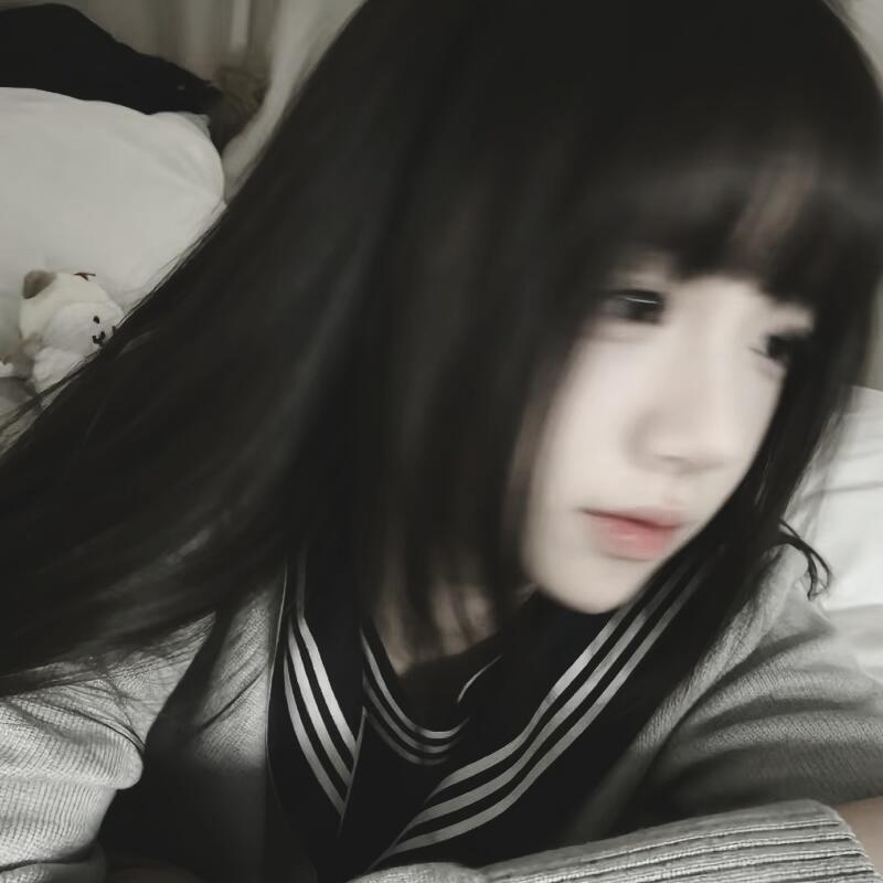头像丨头像分享丨忧郁头像丨黑白系丨背景图丨低饱和丨女头 