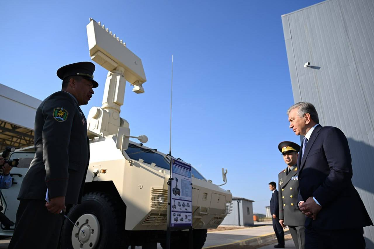 乌兹别克斯坦从我国进口的凯山-1C（改进型红旗12外贸）中程防空导弹和飞獴-90