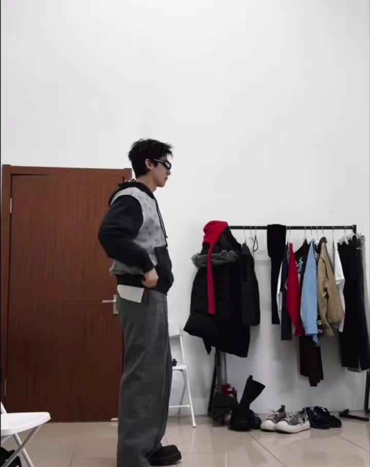 啊啊啊这个动作帅呆了 白敬亭 帅爆了 无法抵抗的魅力 潮男