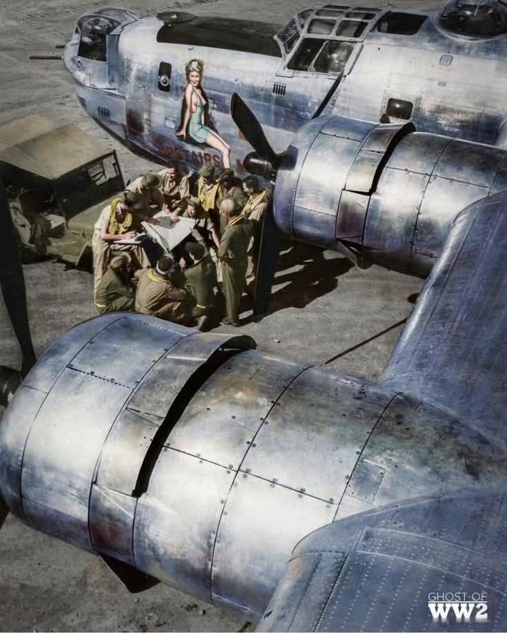B-24轰炸机彩照