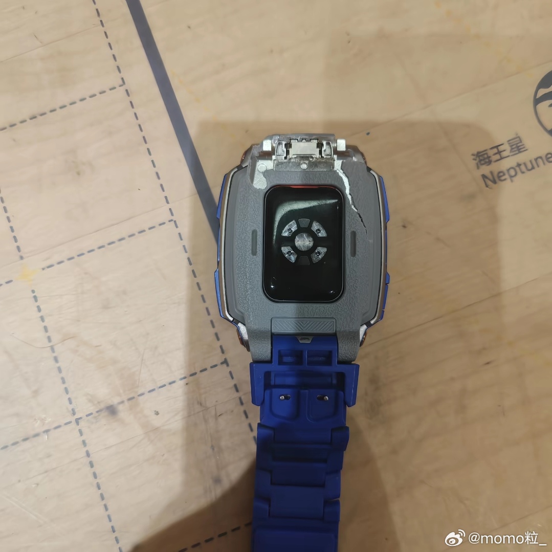 说小天才手表贵没毛病，但是说烂倒不至于吧，一个儿童手表从34楼到负4楼自由落体，