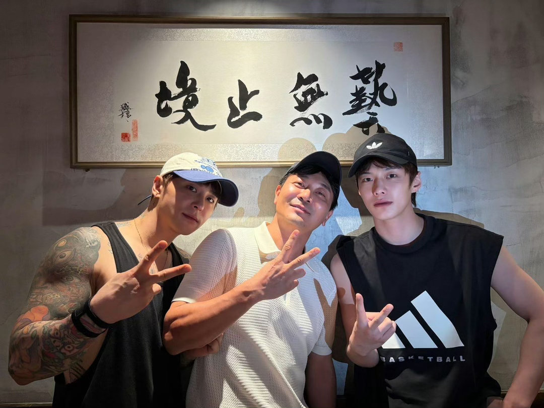 是逍遥的师父也是何与的师父艺无止境