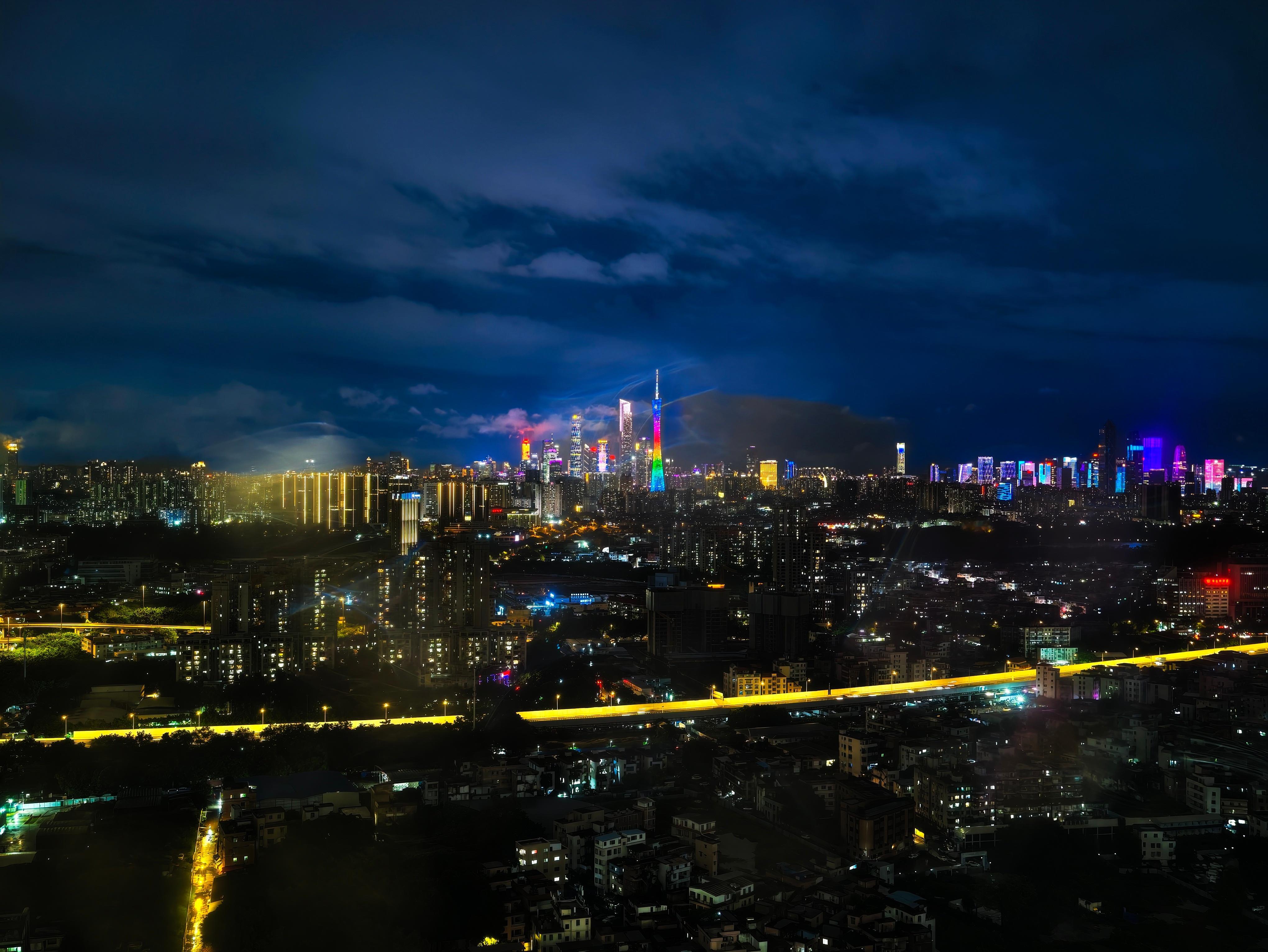 广州大雨。 广州