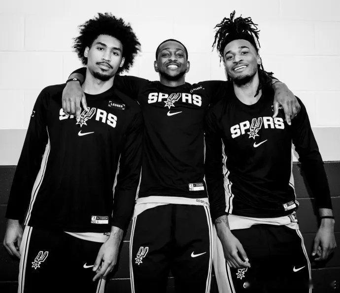 你鹏去年「质量最高」的销量其实是海外那4.5万台，这是现在其他新势力里除了顺义人