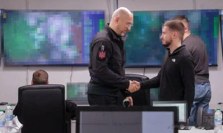 🇺🇦 乌克兰将在三个地区部署新的防空协调中心

乌克兰国防部宣布在切尔尼戈夫