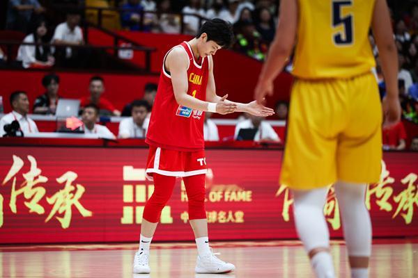 杨舒予[超话]中国女篮67分大胜波黑中国女篮两战狂胜对手113分杨舒予22分这可