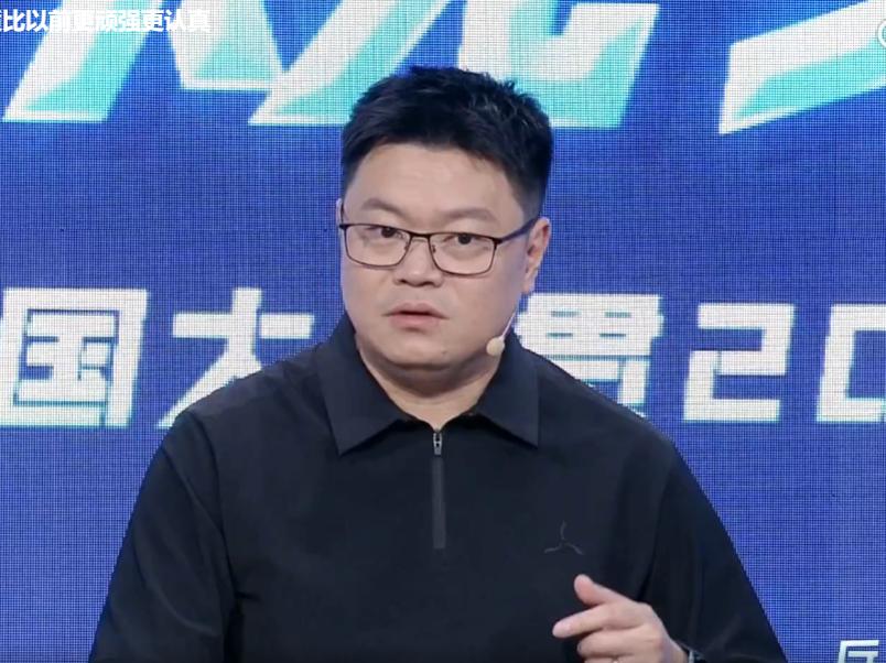 为什么侯英超说：要注意松岛辉空，他单打和混双完全不一样？

刚刚侯英超复盘了松岛