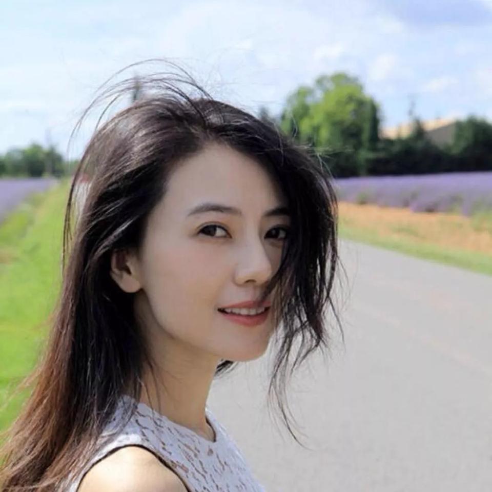 在薰衣草田中漫步，享受阳光与微风🌿💐薰衣草 薰衣草风景 薰衣草旅游 薰衣草粉