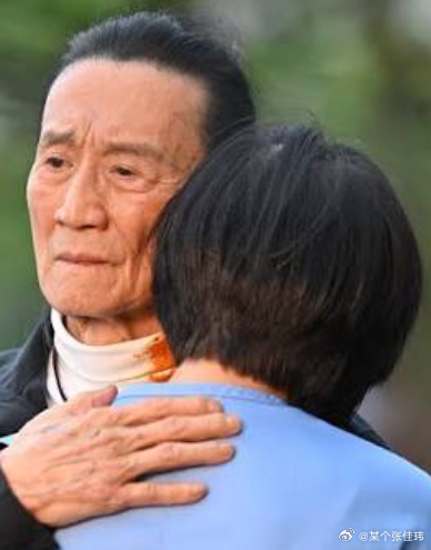 谢贤去世 谢贤才是段正淳：风流一世，到老都很帅气。甚至比段正淳幸运：他的俊美儿子