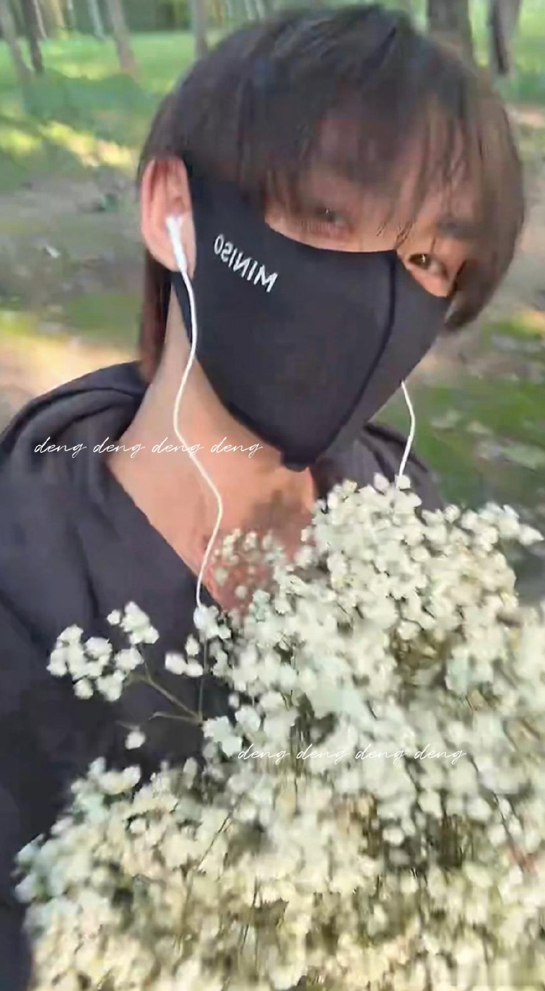 这和丁程鑫谈了有什么区别 粉丝视角看丁程鑫直播，这哪是追星啊，这分明是跟男朋友视
