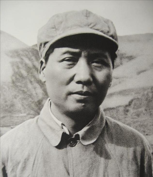 1942年，前弟媳周文楠再婚曾去征询毛主席的意见，主席很高兴：“婚姻自由嘛，你再