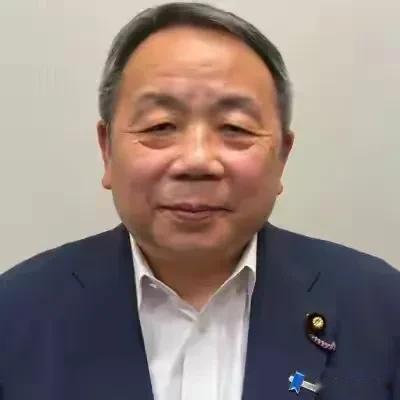 汉奸石平今晚公开发声，痛批长崎市政府行事恶劣。他拿台湾民间支援熊本地震灾区这件事