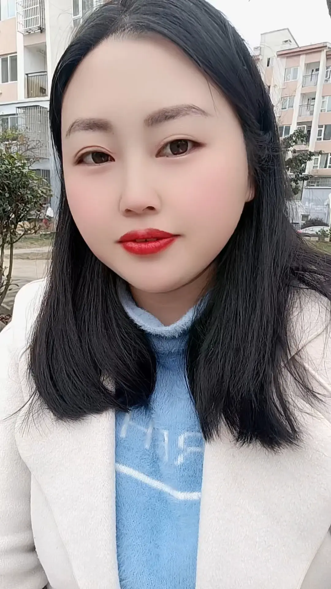 受伤的样子真难看，受伤总是我，今天是第四天，三四天都没有睡好一个好觉，真的受不了